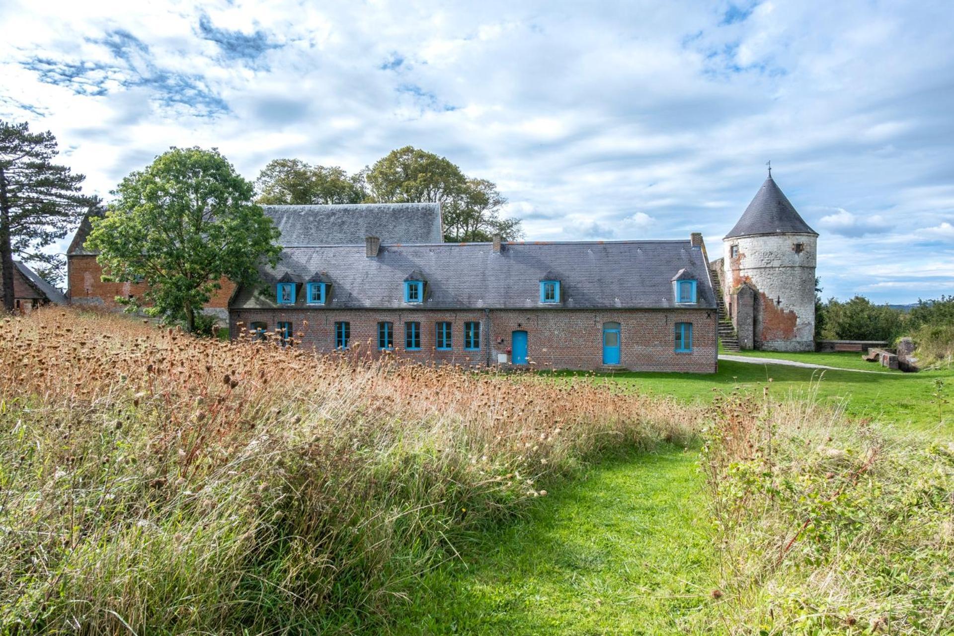 Auberge De Jeunesse-La Hulotte Montreuil  Buitenkant foto