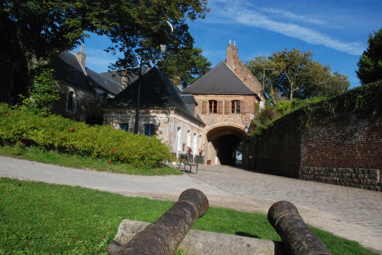 Auberge De Jeunesse-La Hulotte Montreuil  Buitenkant foto