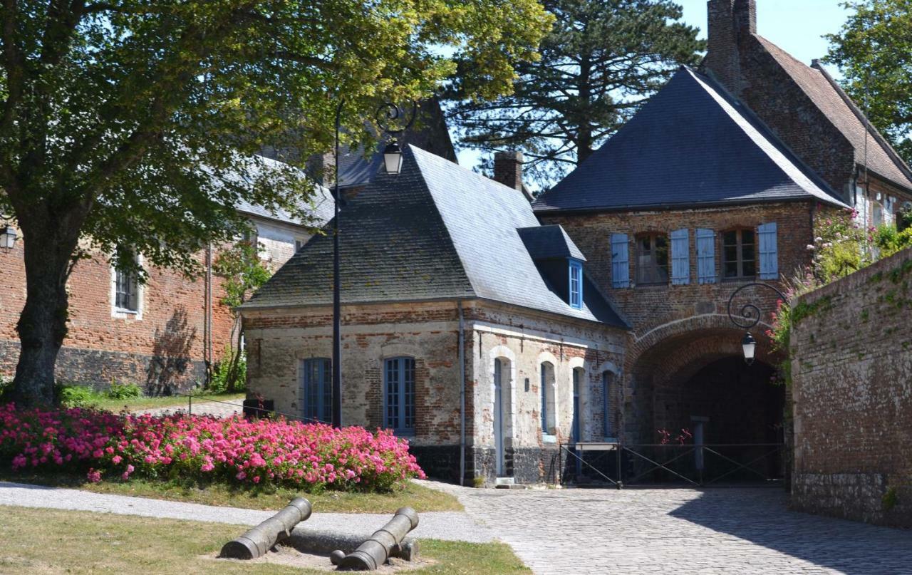 Auberge De Jeunesse-La Hulotte Montreuil  Buitenkant foto