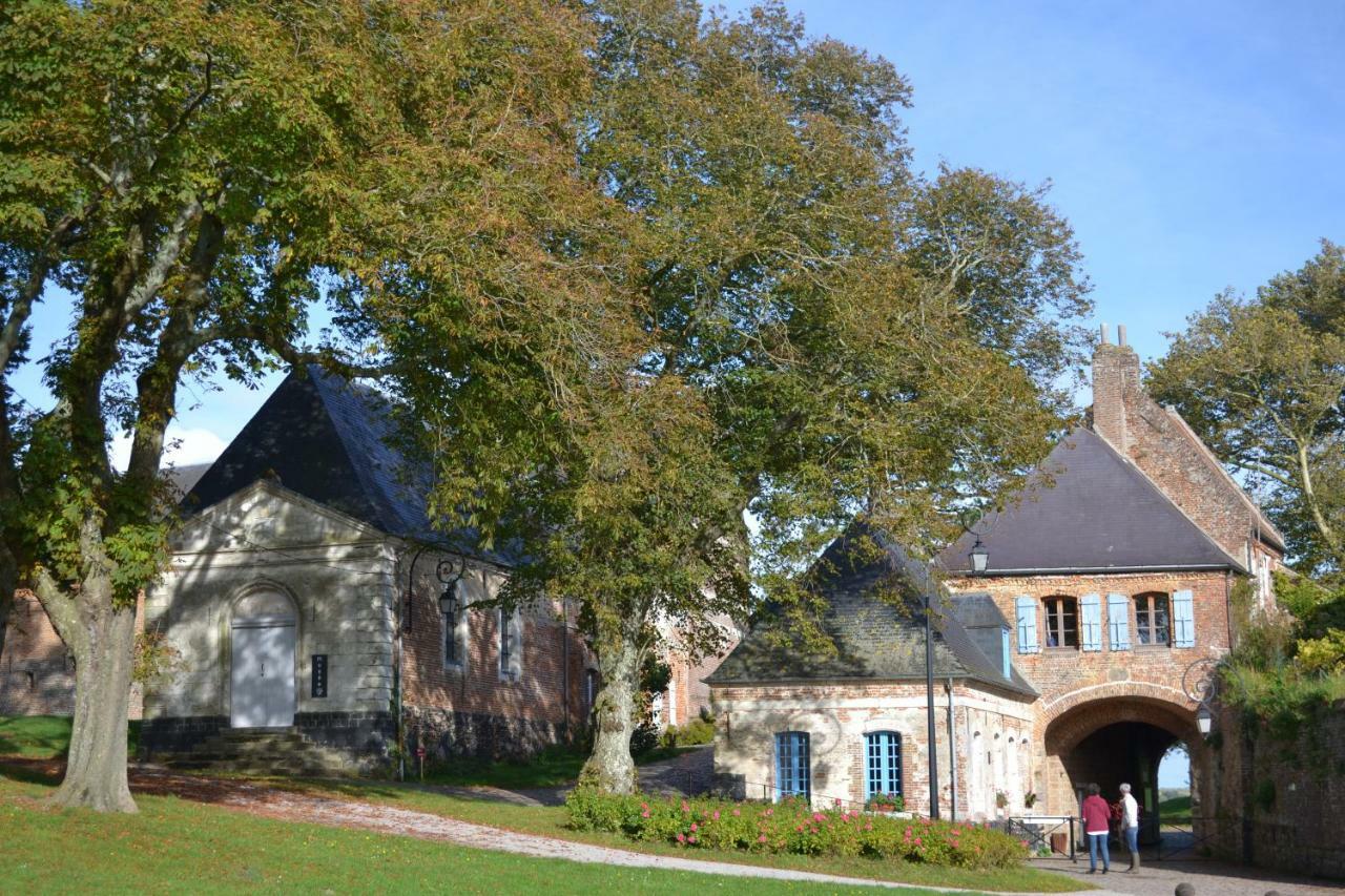 Auberge De Jeunesse-La Hulotte Montreuil  Buitenkant foto